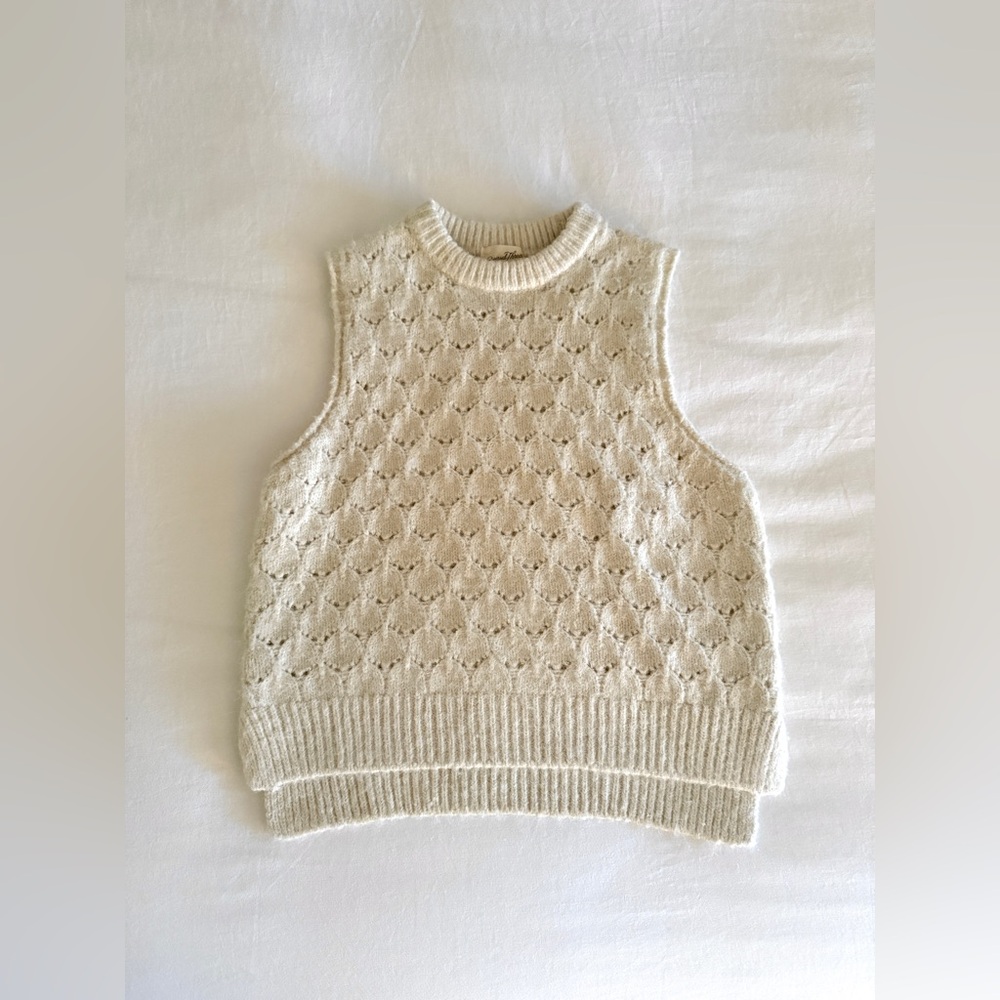Universal Thread Textured Knit Sleeveless Sweater - Cream